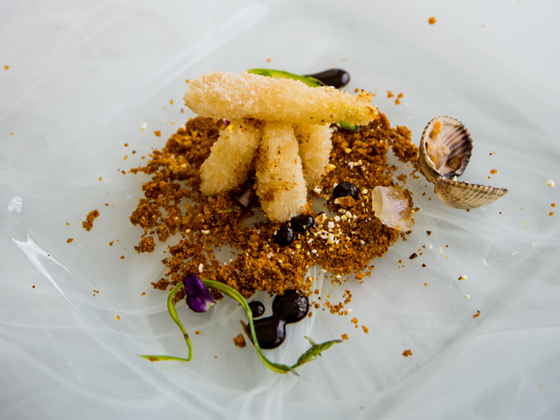 Espárragos-blancos-en-tempura