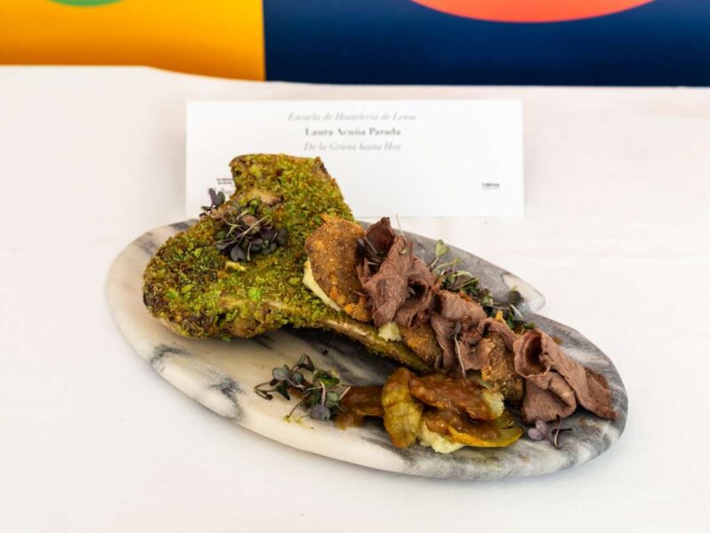 De la Grieta hasta Hoy, Laura Acuña Parada, Escuela de hostelería Leioa
