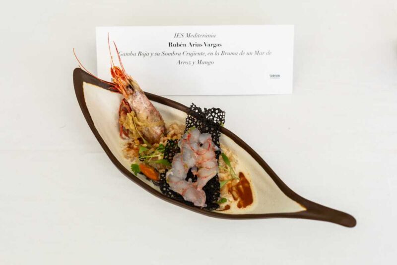 Gamba Roja y su Sombra Crujiente, en la Bruma de un Mar de Arroz y Mango, Rubén Arias Vargas, IES Mediterránia